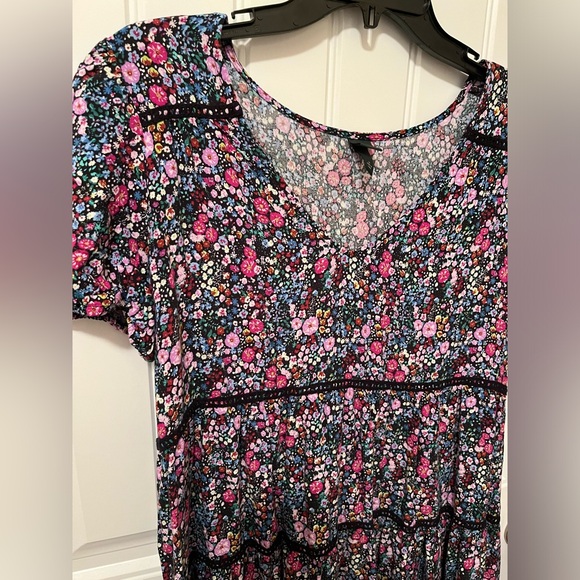 Wild fable dress - Picture 3 of 3